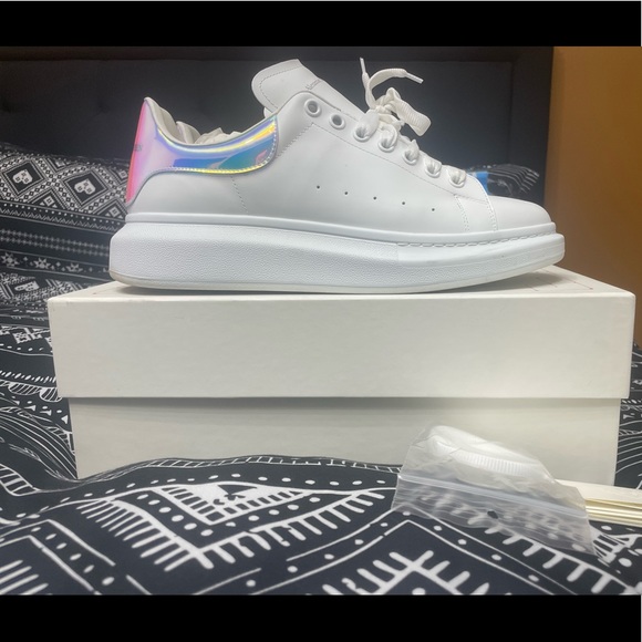 Alexander McQueen Sneakers - Picture 1 of 11